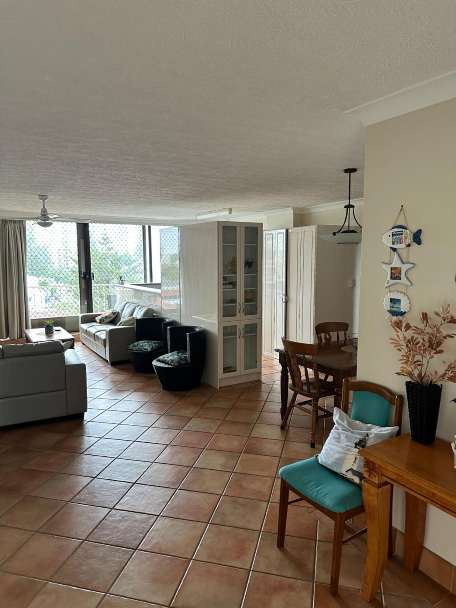 ברואדביץ' Queensleigh Holiday Apartments מראה חיצוני תמונה
